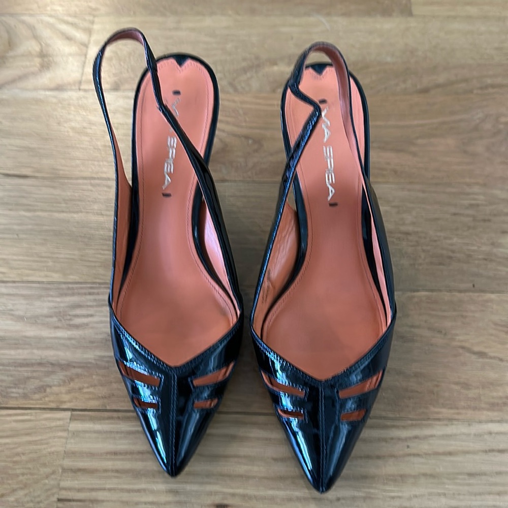 Via Spiga black patent leather heels